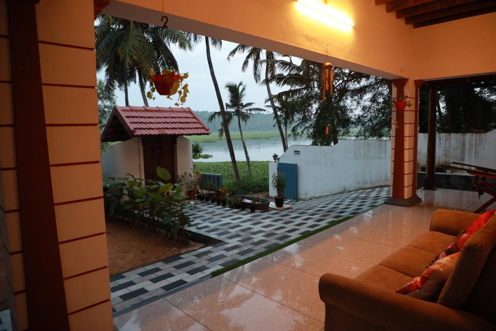 Kovalam Lake View Villa Vellayani Екстериор снимка