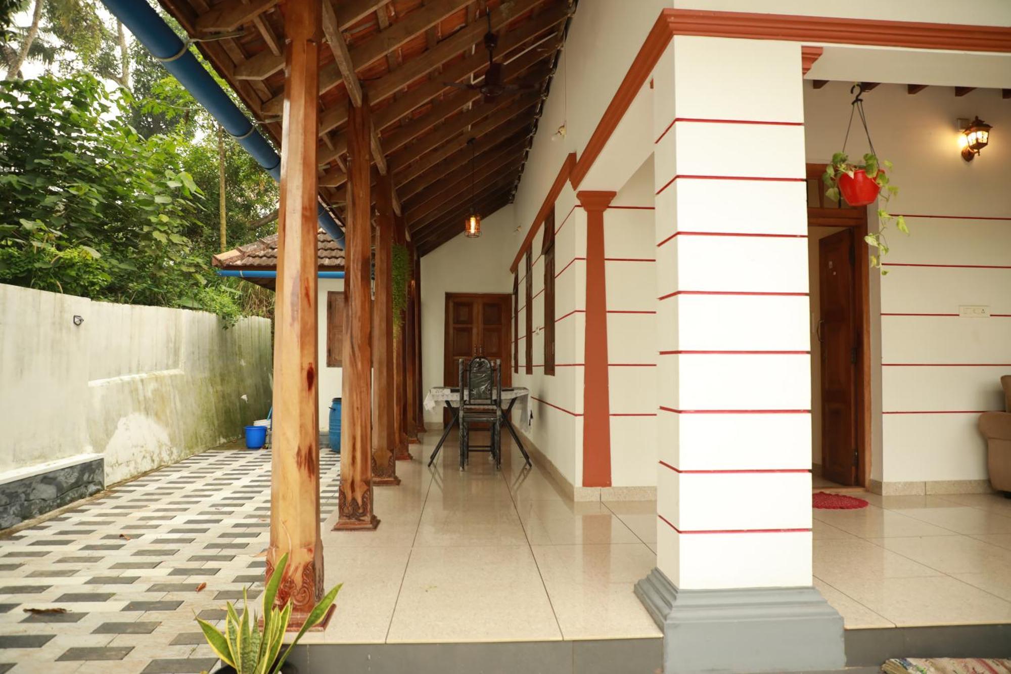 Kovalam Lake View Villa Vellayani Екстериор снимка
