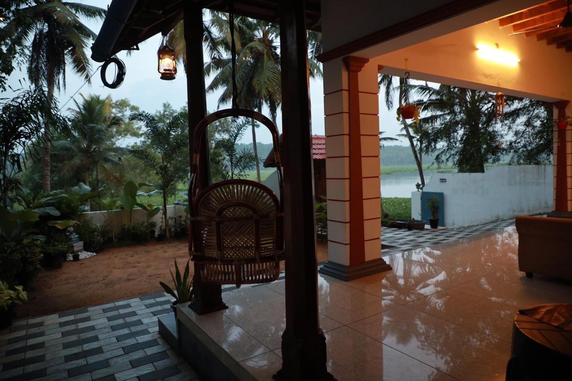 Kovalam Lake View Villa Vellayani Екстериор снимка