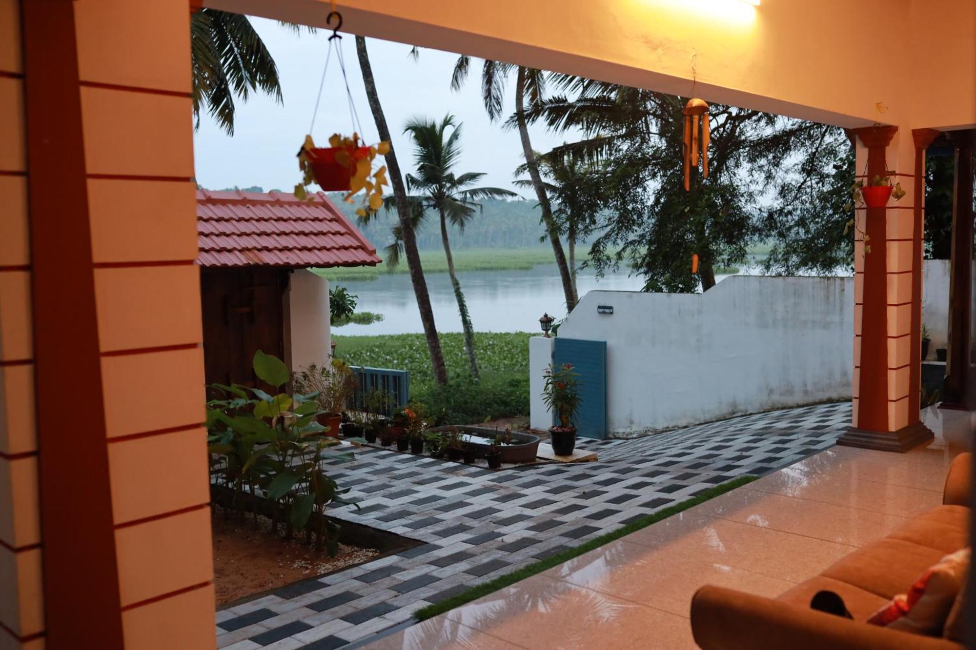 Kovalam Lake View Villa Vellayani Екстериор снимка